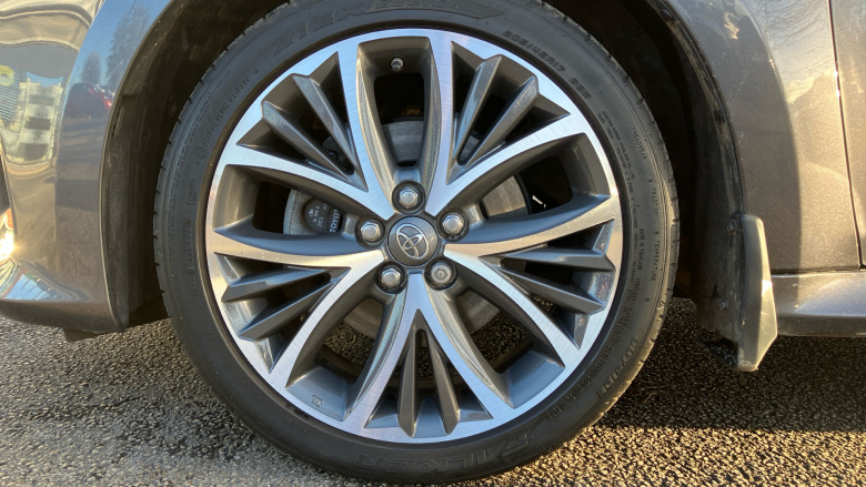 Toyota Yaris 1.5 Hybrid Excel 5dr CVT Hybrid Hatchback